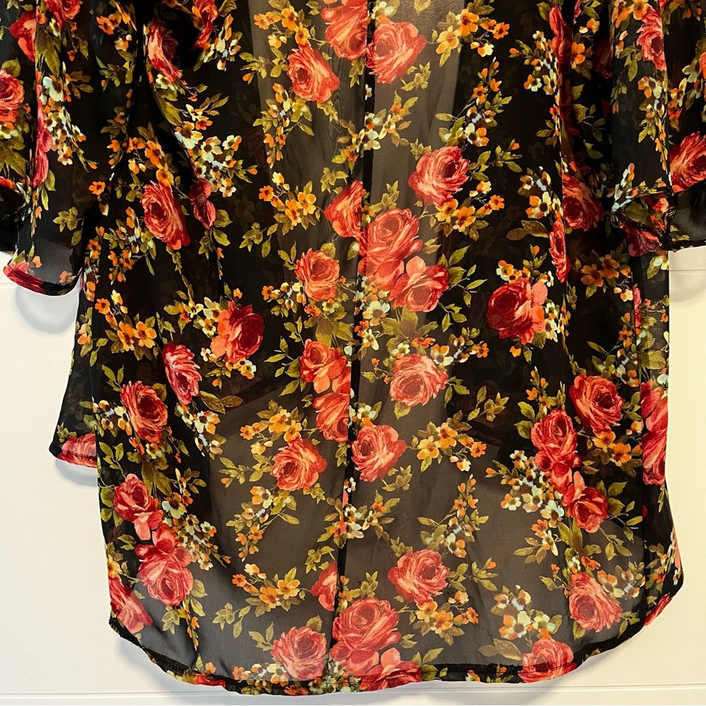 Iris | Rose Patterned Robe Cover Up - Picture 11 of 14